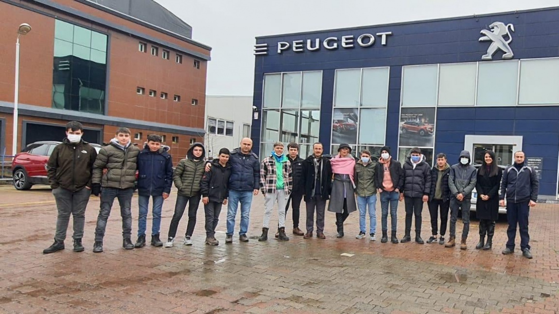 Öğrenci ve Öğretmenlerimizle Samsun Peugeot Yetkili Servisine Mesleki Gezi Düzenledik
